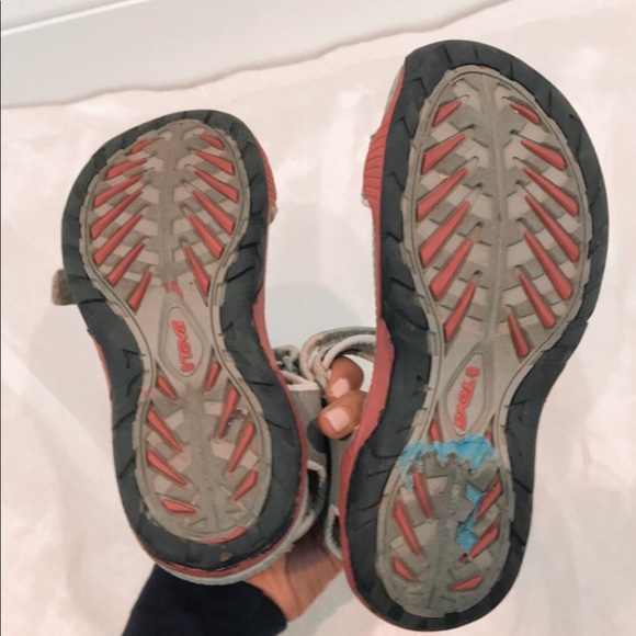 Teva sandals - Picture 8 of 8